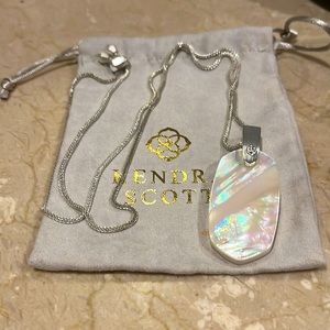 Kendra Scott pearly white necklace